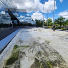 Commercial-power-washing-in-Cincinnati-Ohio 1