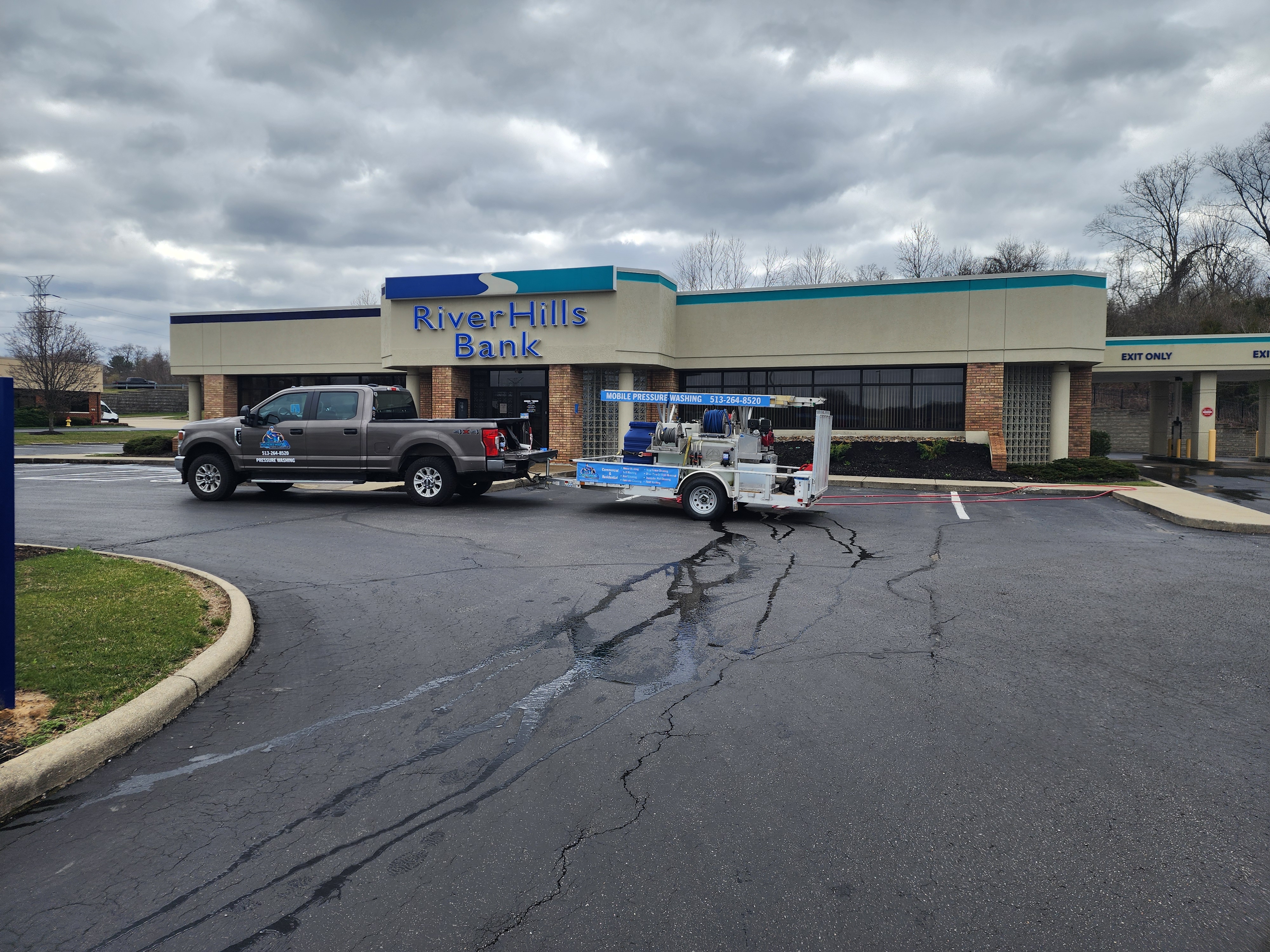 Top Quality Commercial Power Washing in Milford Ohio