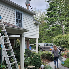 Top-Quality-Gutter-Cleaning-in-Indian-Hill-Ohio 0